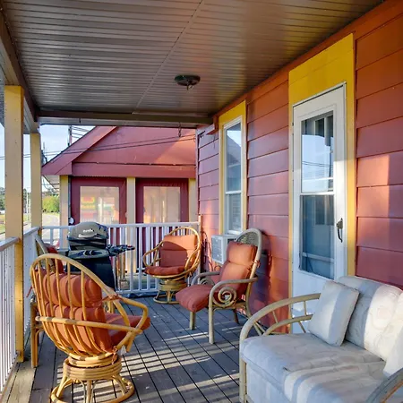 Downtown Mayville Condo Walk To Chautauqua Lake!